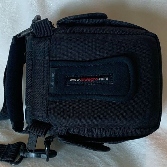 Lowepro Case Edit 100 Black Shoulder StrapsCarrying Camera Camcorder E20 - Picture 6 of 8